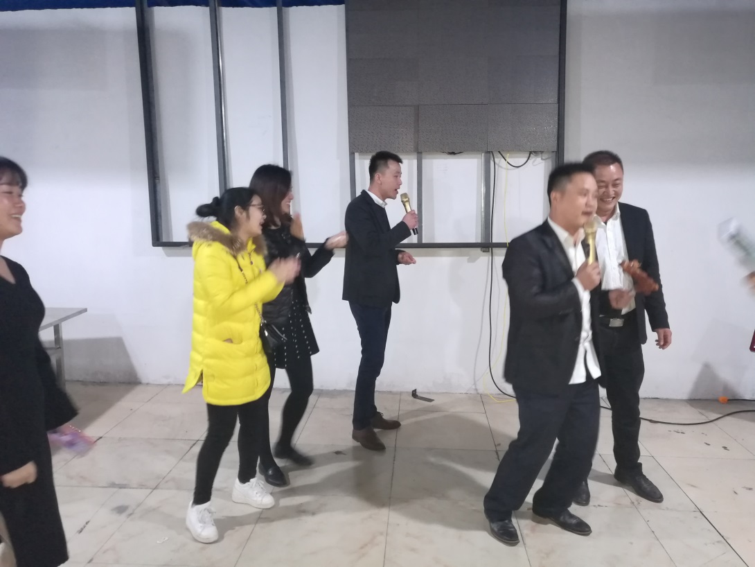 長(cháng)沙清潔,長(cháng)沙清潔服務(wù),長(cháng)沙專(zhuān)業(yè)清潔,長(cháng)沙清潔公司,湖南專(zhuān)業(yè)清潔,長(cháng)沙保潔公司,長(cháng)沙專(zhuān)業(yè)保潔,長(cháng)沙物業(yè)保潔