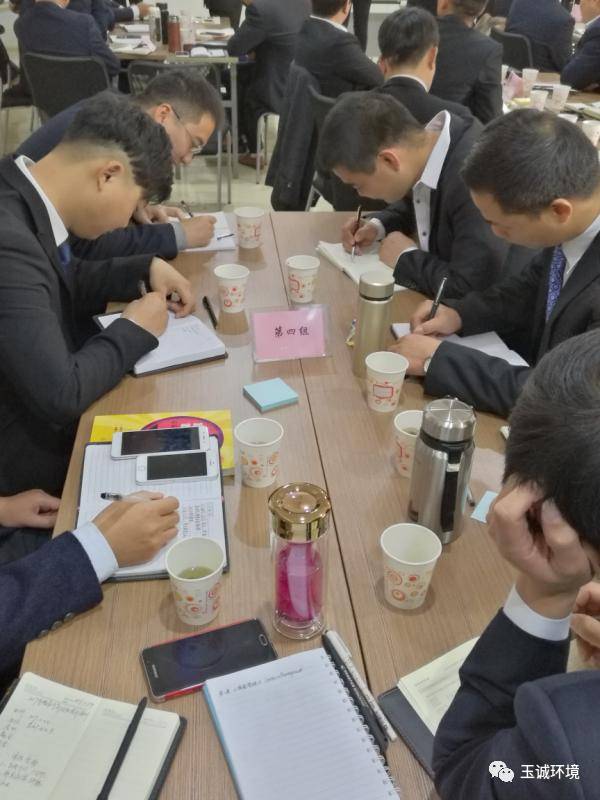 長(cháng)沙清潔,長(cháng)沙清潔服務(wù),長(cháng)沙專(zhuān)業(yè)清潔,長(cháng)沙清潔公司,湖南專(zhuān)業(yè)清潔,長(cháng)沙保潔公司,長(cháng)沙專(zhuān)業(yè)保潔,長(cháng)沙物業(yè)保潔