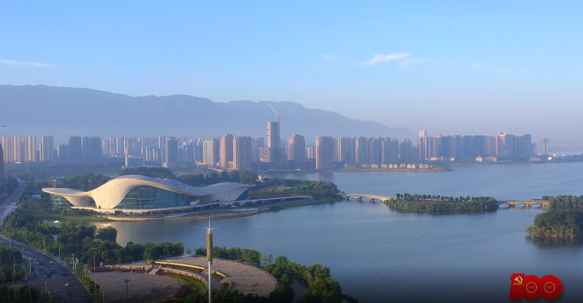 長(cháng)沙清潔,長(cháng)沙清潔服務(wù),長(cháng)沙專(zhuān)業(yè)清潔,長(cháng)沙清潔公司,湖南專(zhuān)業(yè)清潔,長(cháng)沙保潔公司,長(cháng)沙專(zhuān)業(yè)保潔,長(cháng)沙物業(yè)保潔
