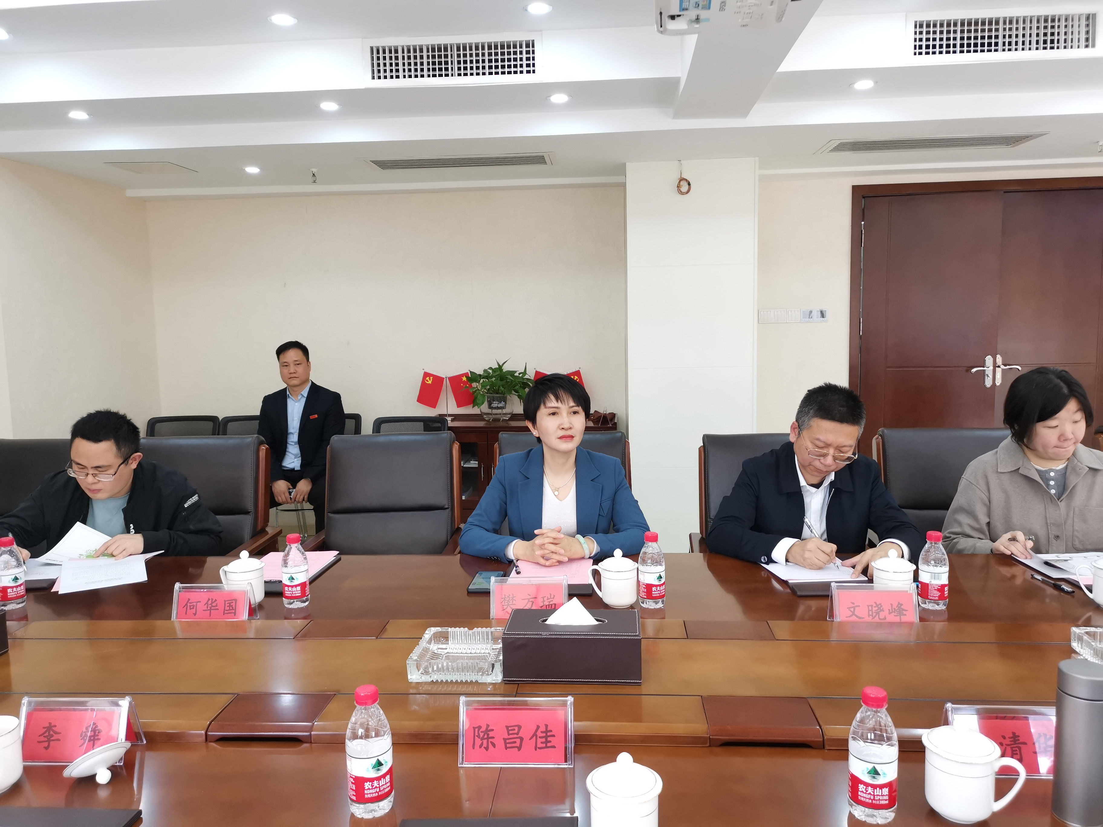 長(cháng)沙清潔,長(cháng)沙清潔服務(wù),長(cháng)沙專(zhuān)業(yè)清潔,長(cháng)沙清潔公司,湖南專(zhuān)業(yè)清潔,長(cháng)沙保潔公司,長(cháng)沙專(zhuān)業(yè)保潔,長(cháng)沙物業(yè)保潔